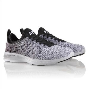 APL ⭐️ Techloom Phantom Sneakers💫